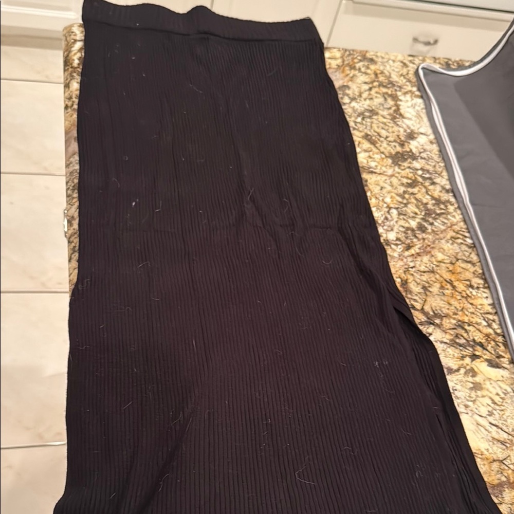 House of Harlow 1960 Black Ribbed Pencil Maxi Skirt